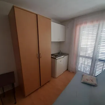 Milunovic Apartment *